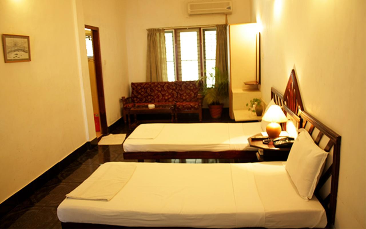 Raja Hotel Kovalam Luaran gambar