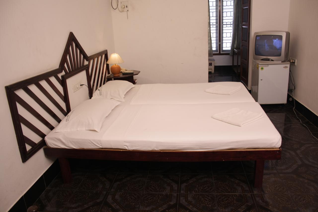 Raja Hotel Kovalam Luaran gambar