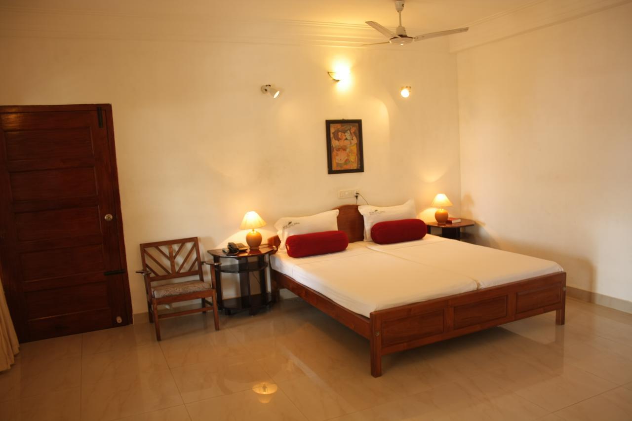 Raja Hotel Kovalam Luaran gambar