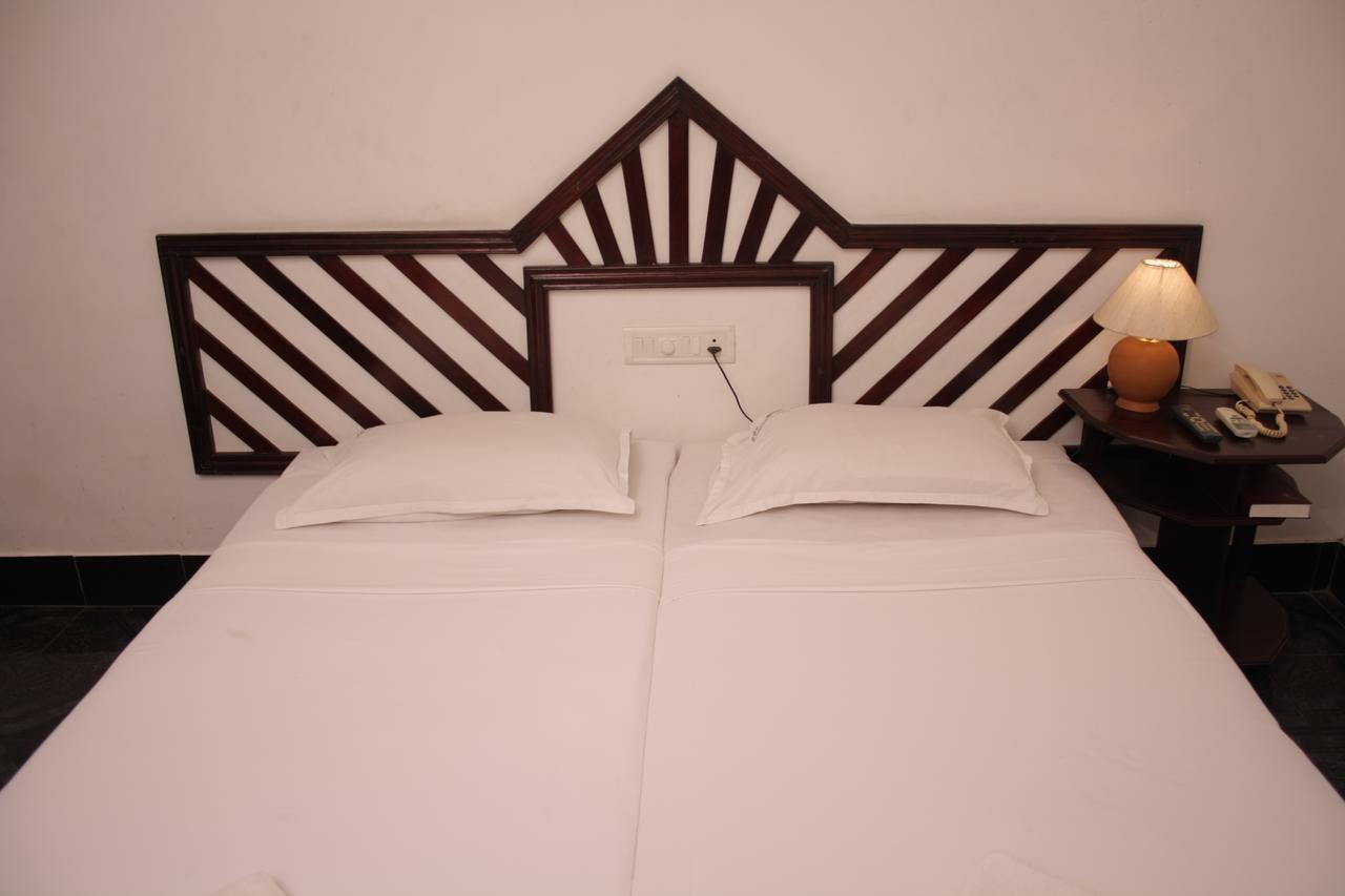 Raja Hotel Kovalam Luaran gambar