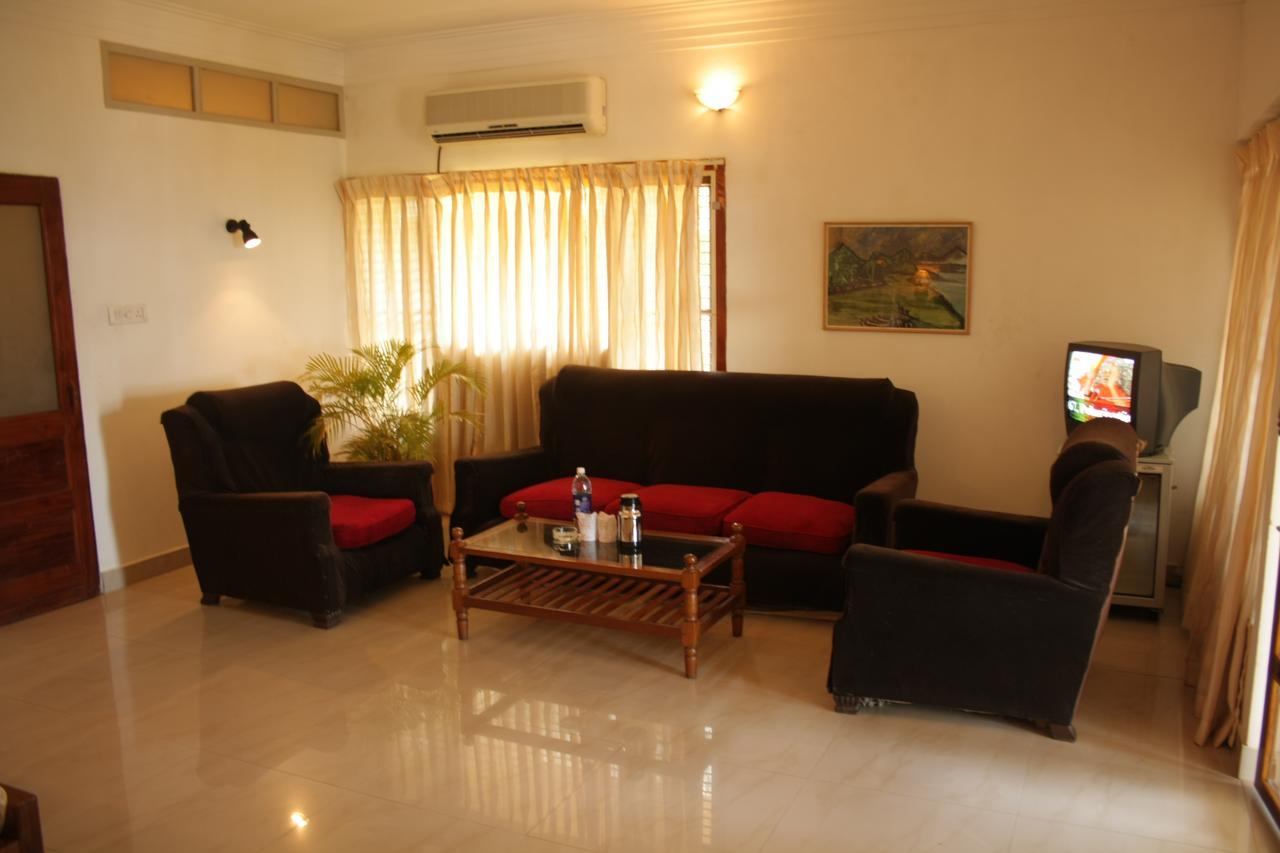 Raja Hotel Kovalam Luaran gambar
